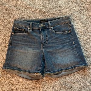 Banana Republic Mid Rise 3 inch Shorts